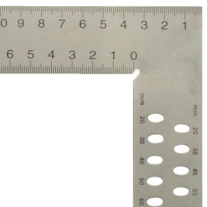 Echer ZN 800 mm cu scara mm de tip A și găuri de marcare