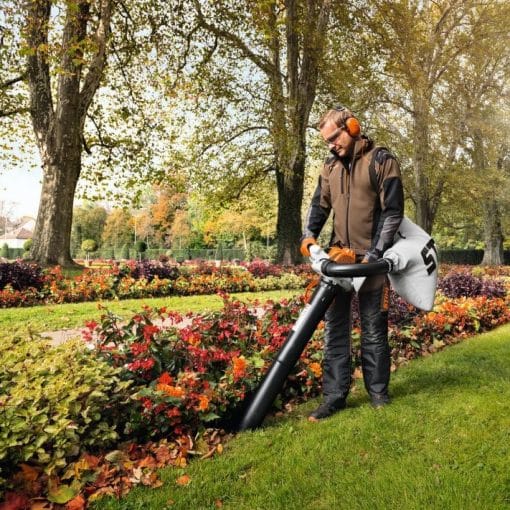 Aspirator cu tocător SH 86, pe benzină, Stihl