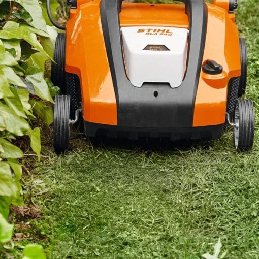 Scarificator cu acumulator RLA 240.0 set, Stihl