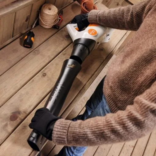 Suflanta frunze cu acumulator BGA 30.0 , Stihl