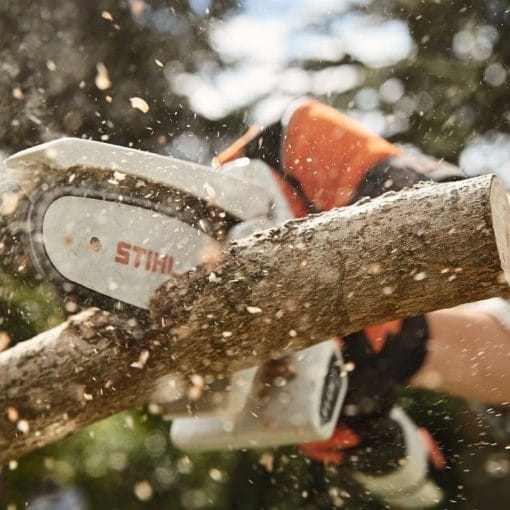 Motoferastrau multifuncţional cu acumulator GTA 26 SET, Stihl