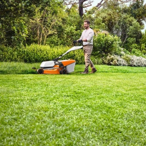 Masina de tuns gazonul cu acumulator RMA 253.3 T, Stihl