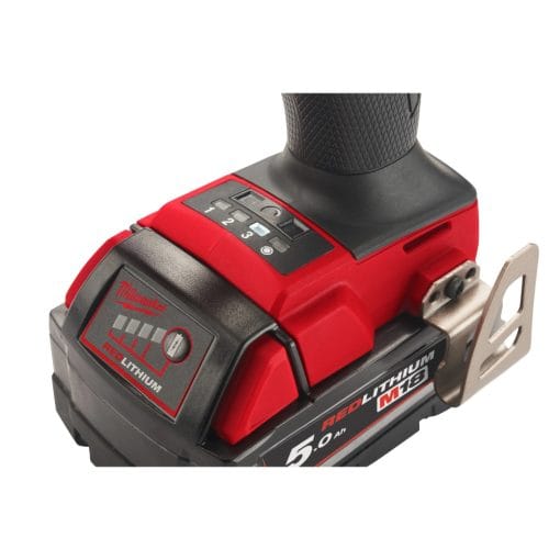 Cheie de Impact 1/2 cu acumulatori 5AH si incarcator M18FMTIW2F12-502X, 4933478450 Milwaukee