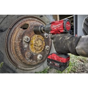 Cheie de Impact 1/2 cu acumulatori 5AH si incarcator M18FMTIW2F12-502X, 4933478450 Milwaukee